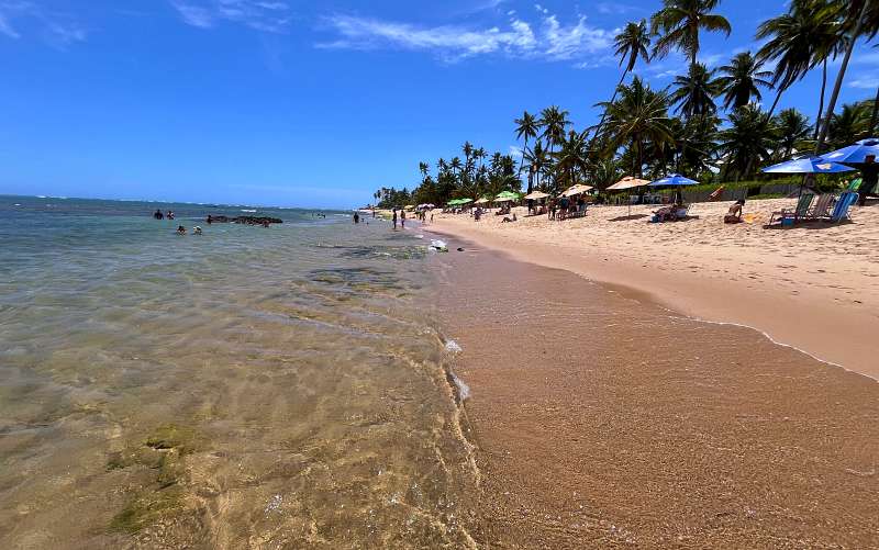 linha branca praia do forte